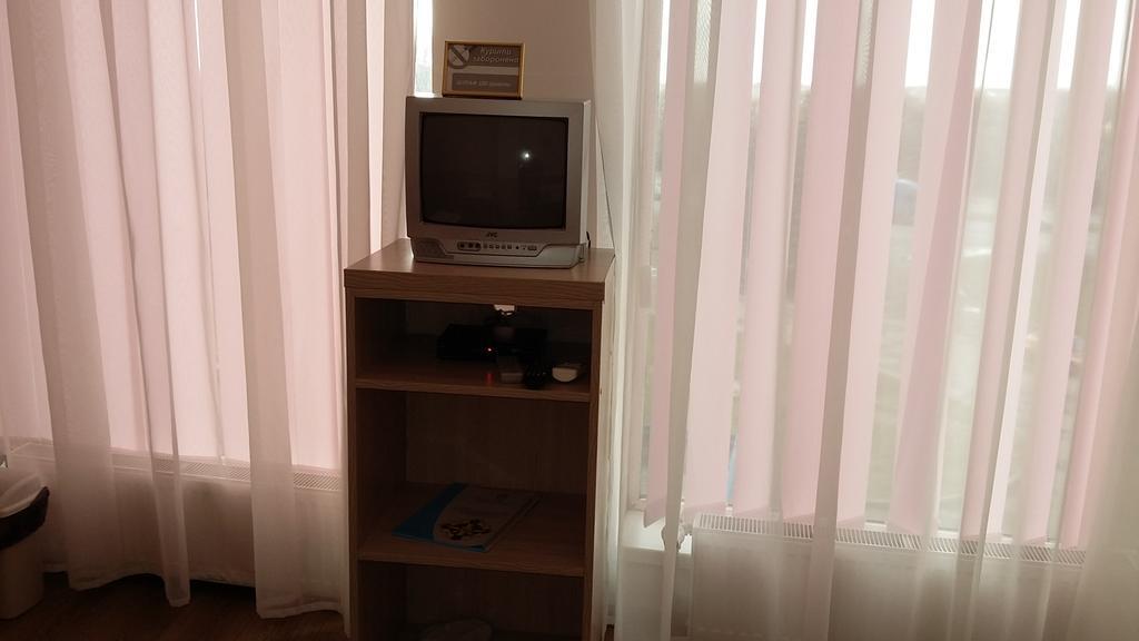 Hotel Merkuriy Leópolis Habitación foto